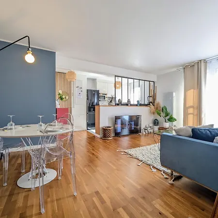 Chic And Comfortable Aparts With Parking *